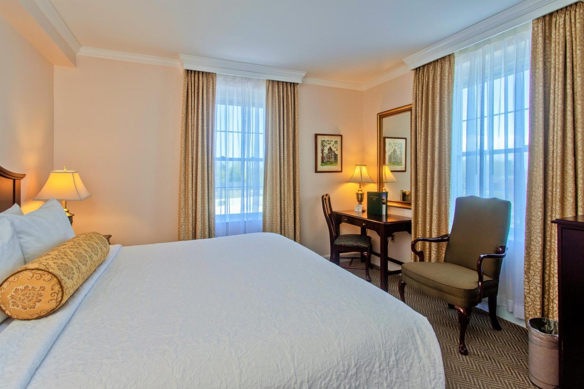 The Hotel Нортгемптон Номер фото