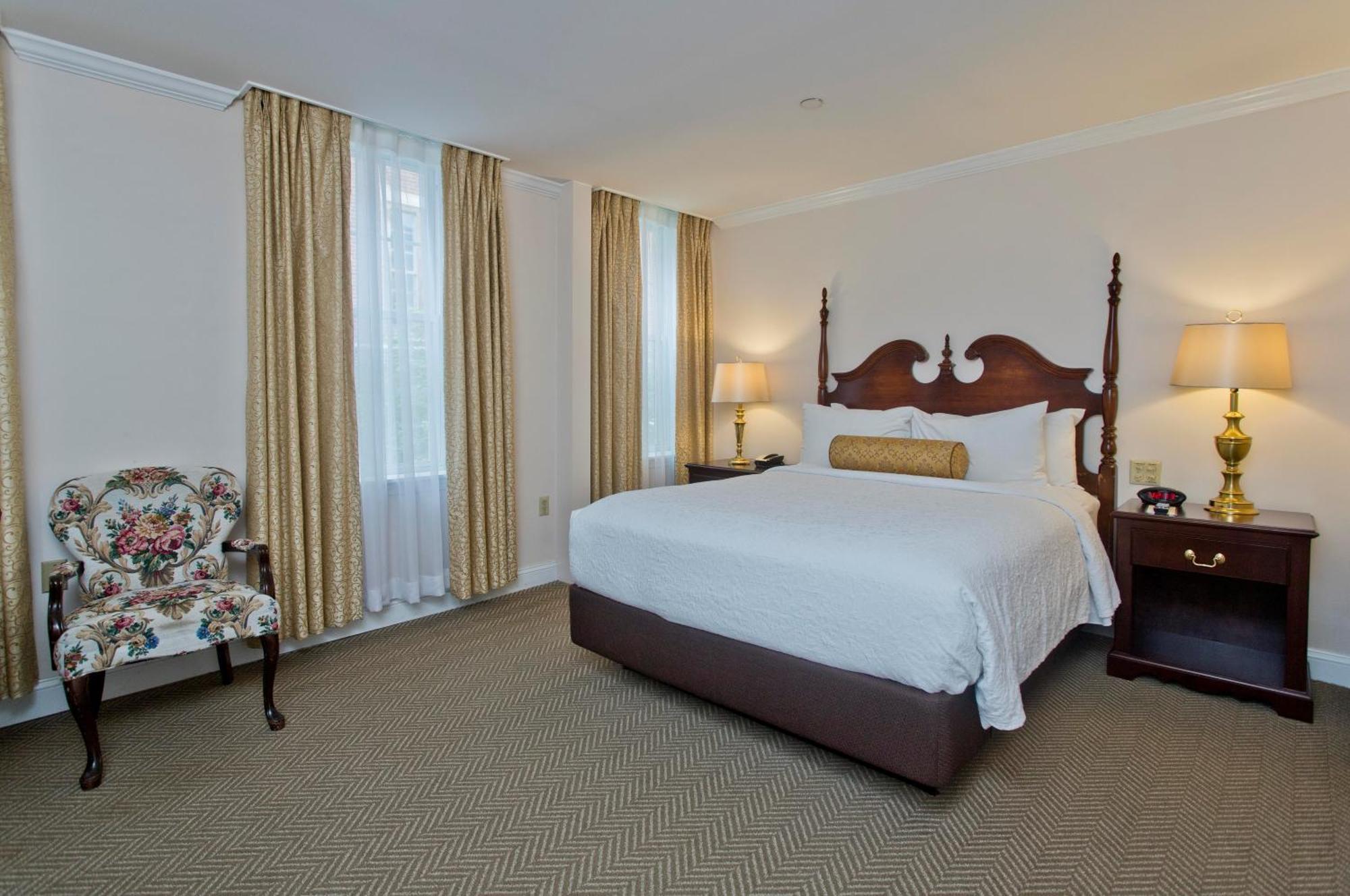 The Hotel Нортгемптон Номер фото